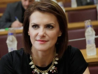 Οι βουλευτές της ΝΔ θα ψηφίσουν κατά συνείδηση στο ν/σ αναδοχής παιδιών από ομόφυλα ζευγάρια